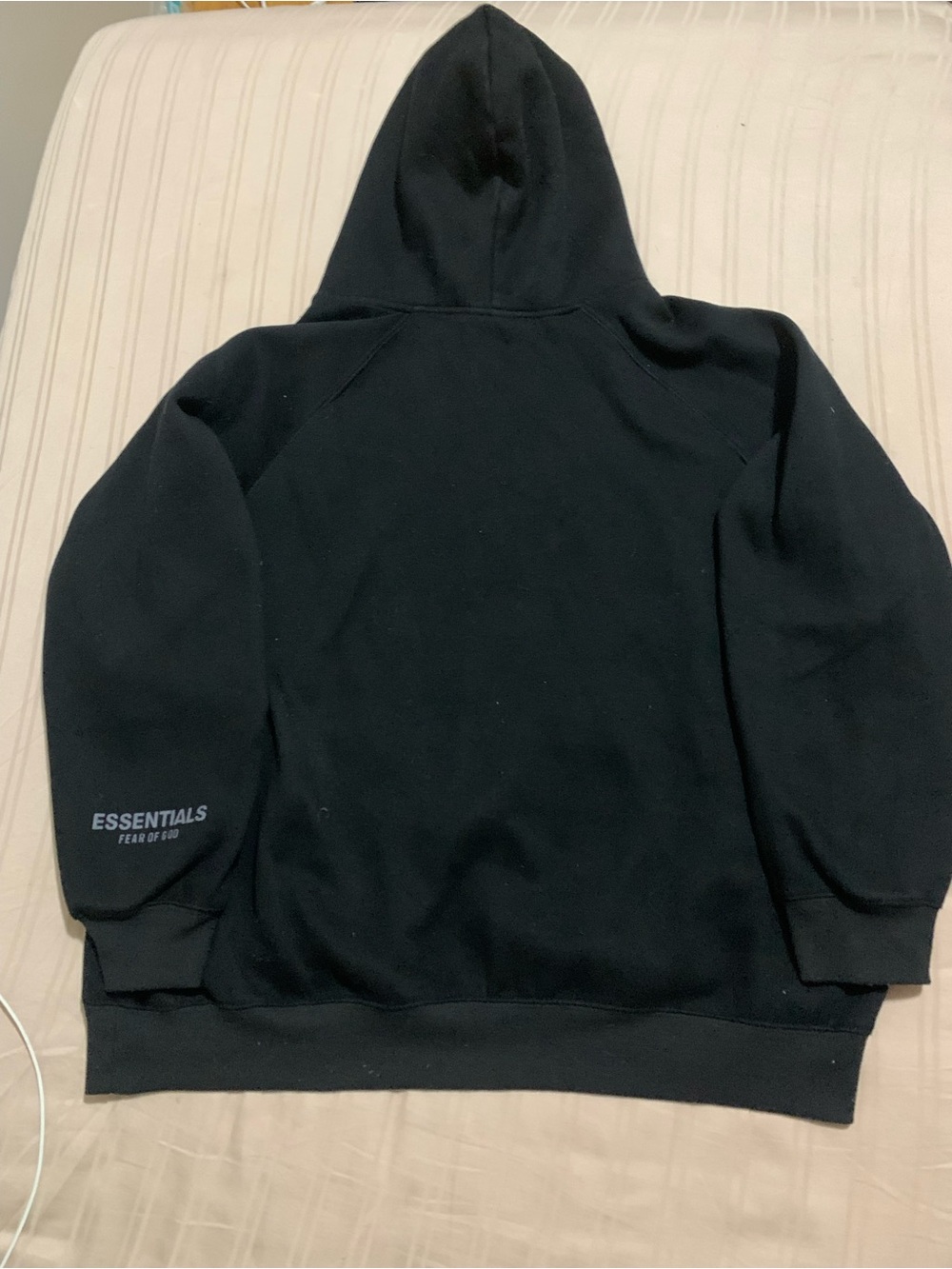 Fear of God ESSENTIALS Black Hoodie with Center Logo - Picture 4 of 4